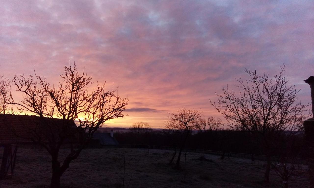 Bed and Breakfast Chez Casimir Cercy-la-Tour Екстер'єр фото